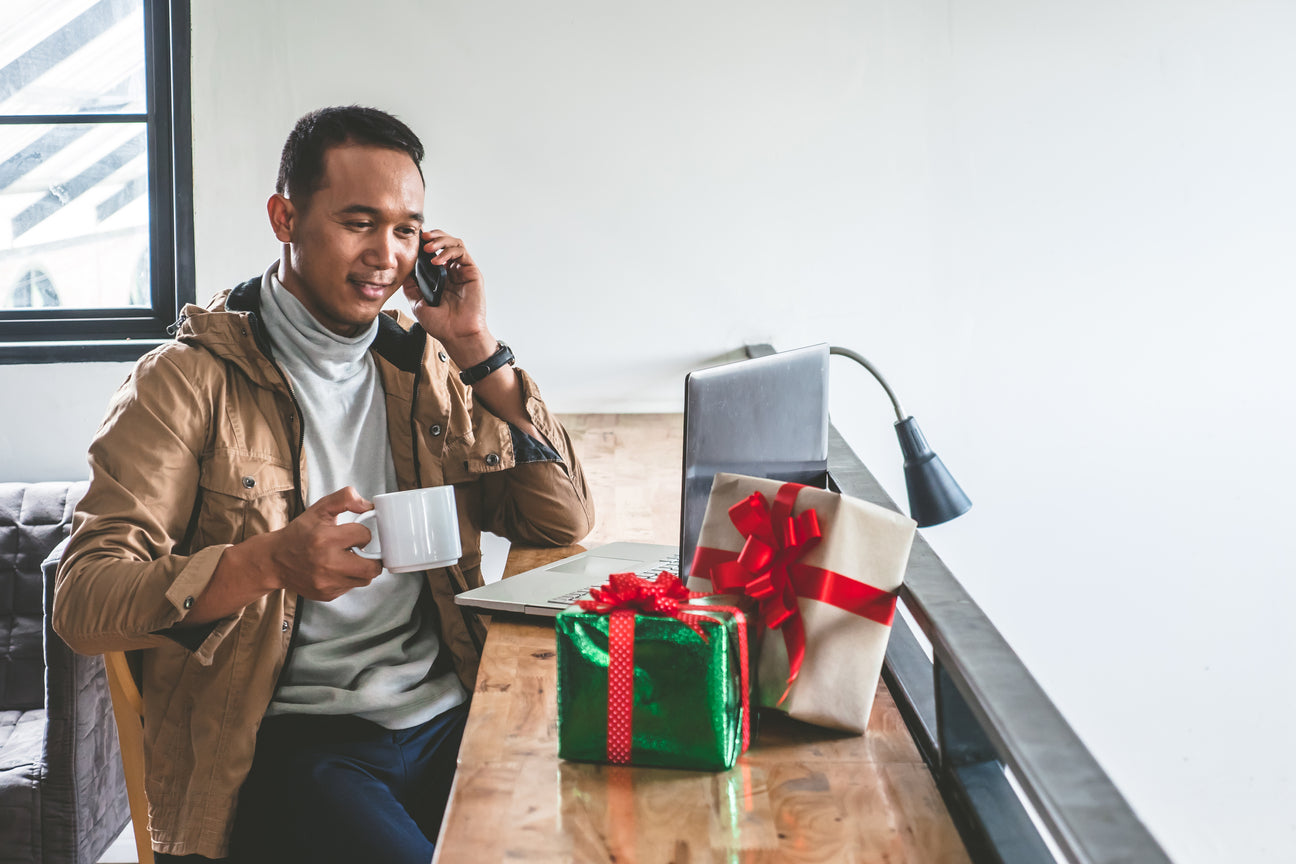 Your Local Vape Shop, Just a Click Away: Buy Your Gifts Online!